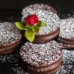 Restaurant La Source Restaurant Cadenet Tartelette Chocolat Et Confit De Noix De Coco